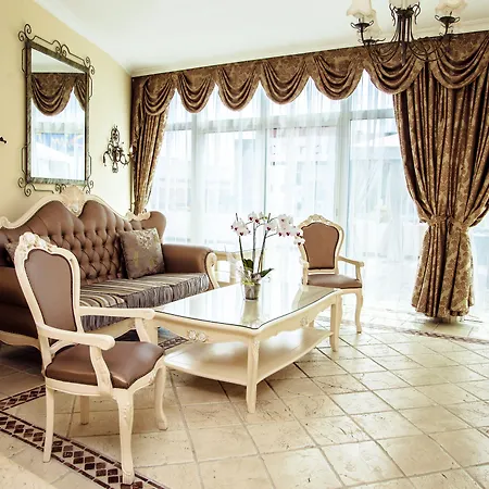Flamingo Suites Boutique Hotel-3